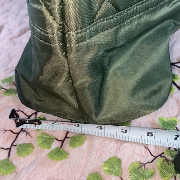 Steve Madden Gym -traveling bag - Picture 5 of 8